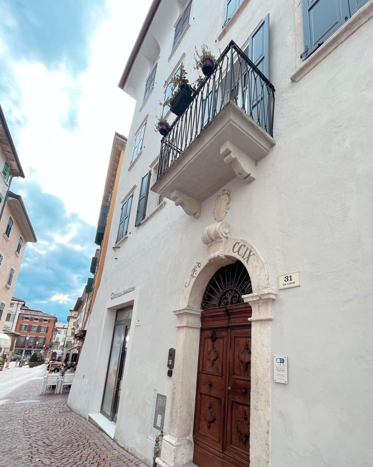 Palazzo Riccamboni Daire Riva del Garda Dış mekan fotoğraf